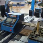 2017 barato cnc máquina de corte de metal INICIAR Marca sistema de controle do painel LCD 1300 * 2500mm área de trabalho máquina de corte plasma