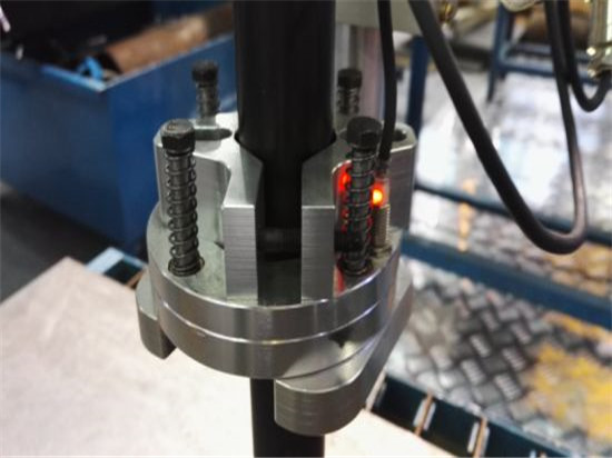 Alta constante cnc plasma e máquina de corte de aço para a indústria de chapas metálicas