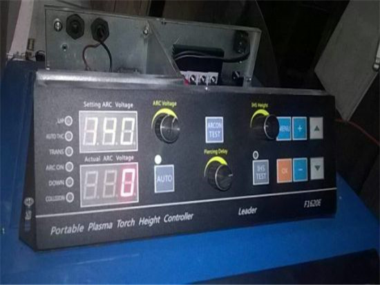 Alta qualidade de alta precisão venda quente cnc máquina de corte a laser